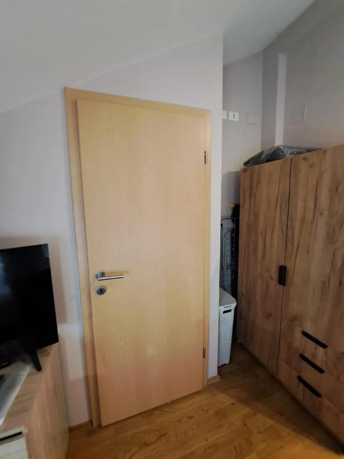 Casa Antonio With Swimming Pool Apartment Novigrad  Croatia